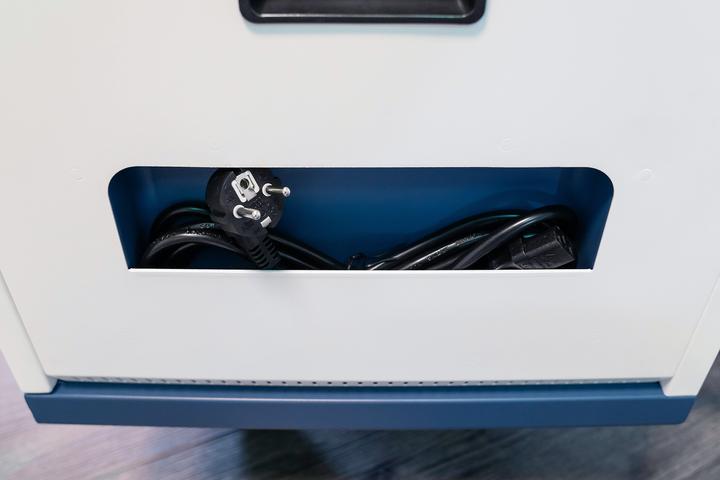Image du produit Good Connections GC Chariot de chargement pour 32 appareils, USB-C, 18W par port, PD 3.0, QC 3.0, blanc/bleu (700 W)