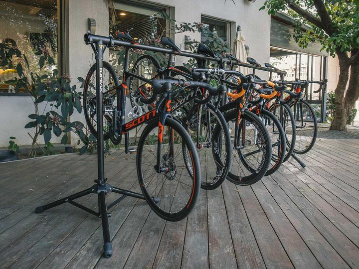 Immagine prodotto Topeak Rally Stand, stand per eventi per un massimo di 12 moto