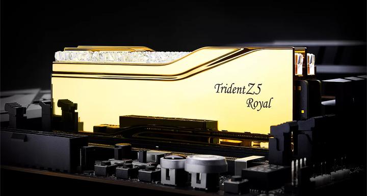 Image du produit G.Skill DIMM 32 Go DDR5-6400 (2x 16 Go) Dual-Kit (or, F5-6400J3039G16GX2-TR5G, Trident Z5 Royal, INTEL XM (2 x 16GB, 6400 MHz, RAM DDR5, DIMM)
