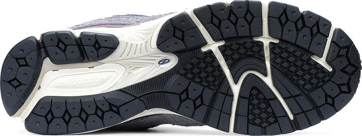 Actual product image New Balance M2002REL (43)
