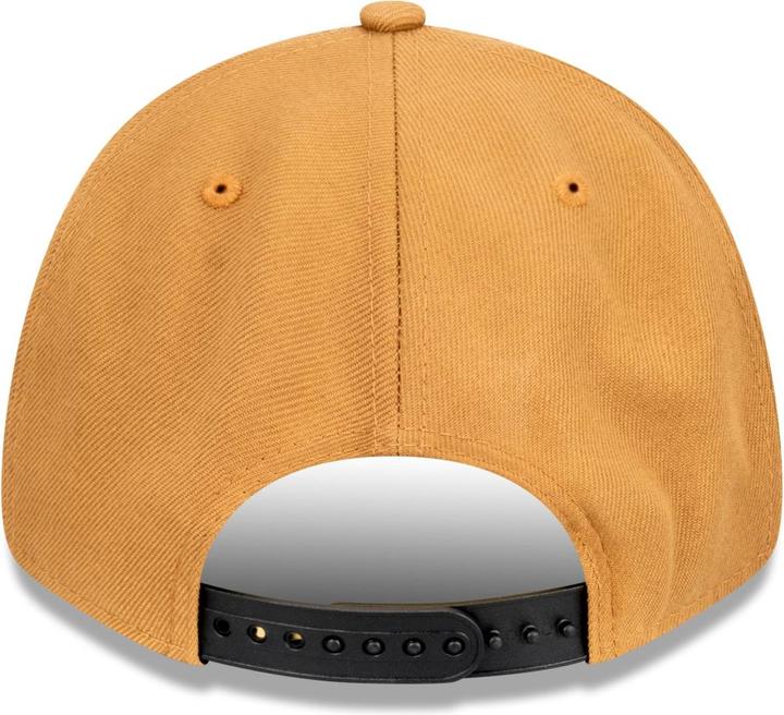 Actual product image New Era 9Forty Snapback Cap - NBA Chicago Bulls Wheat