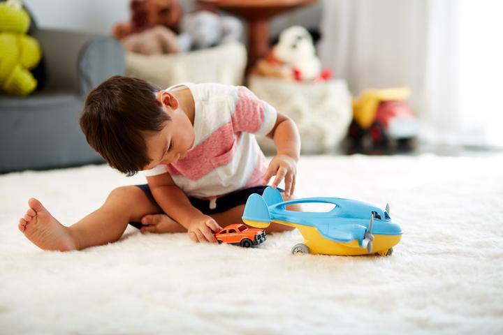 Produktbild Green Toys Frachtflugzeug mit Auto
