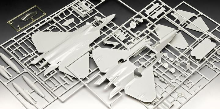 Actual product image Revell Lockheed Martin F-22A Raptor