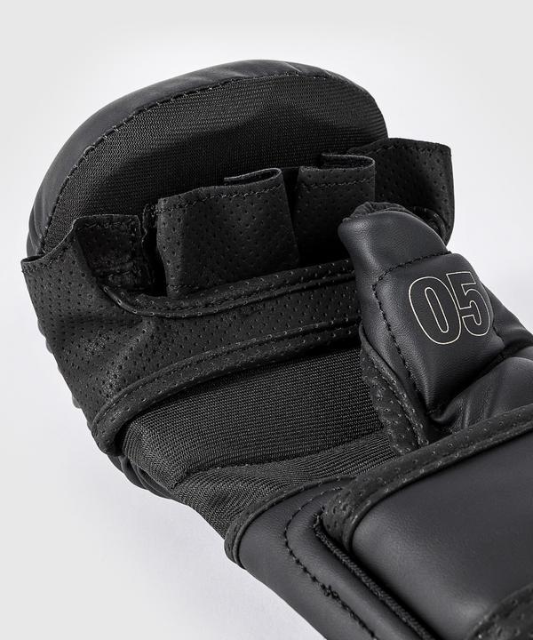 Produktbild Venum Impact Evo Sparring MMA Gloves - Black - L/XL
