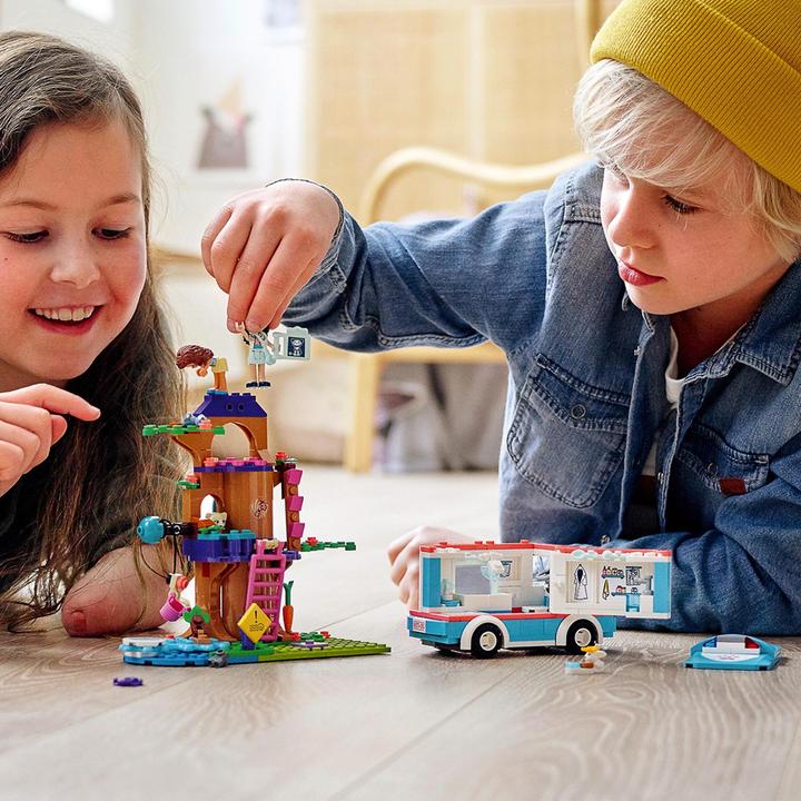 Actual product image LEGO Animal Rescue Truck (41445, LEGO Friends)