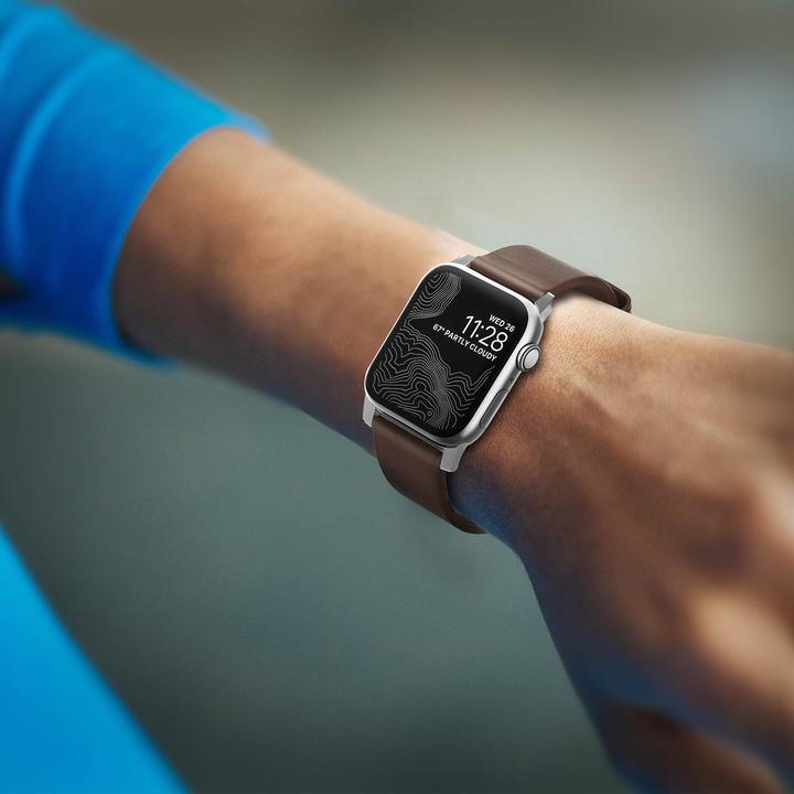 Actual product image Nomad Modern Connector Strap (44 mm, Leather, Stainless steel)