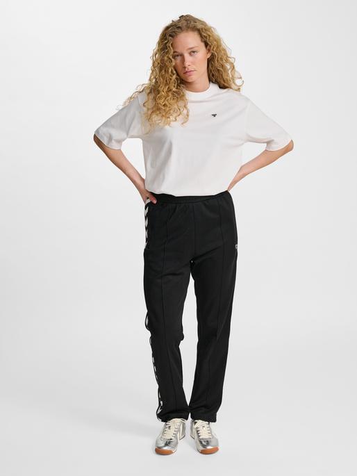 Actual product image hummel Bee (L)
