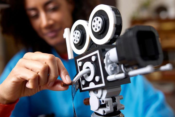 Actual product image LEGO Camera - Homage to Walt Disney (43230, LEGO Rare Sets, LEGO Disney)