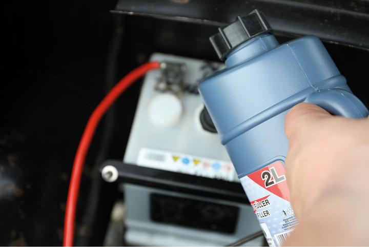 Actual product image BGS Battery Filler 2 litres (1 pcs.)