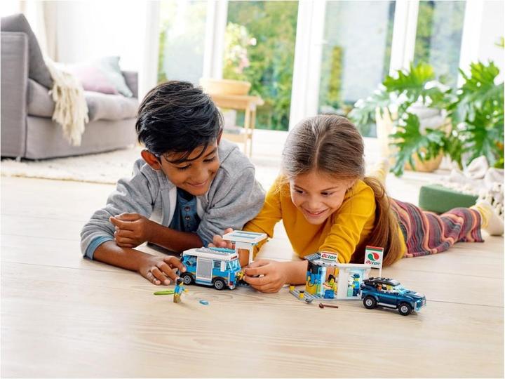 Actual product image LEGO Filling station (60257, LEGO City)
