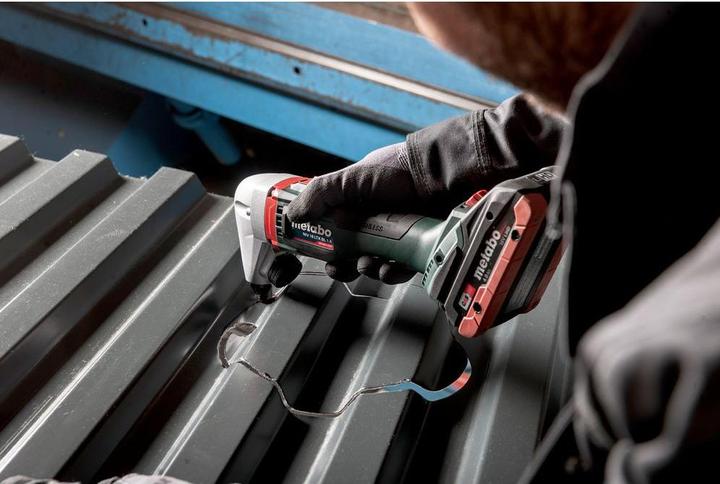 Produktbild Metabo Nibbler