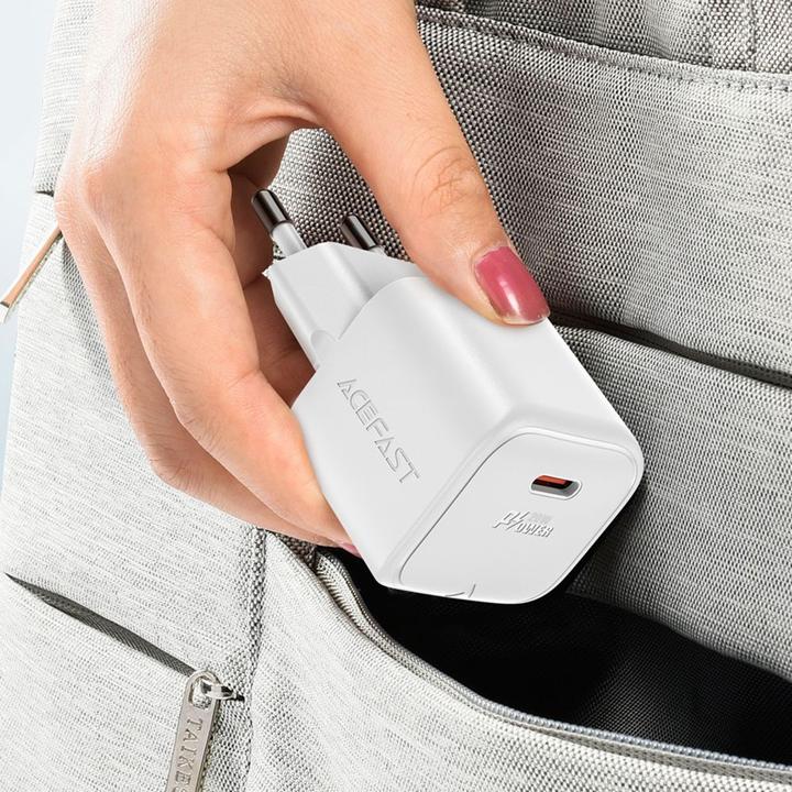 Produktbild Acefast A73 Mini PD 20W GaN-Wandladegerät + USB-C-Kabel – Weiss (20 W)