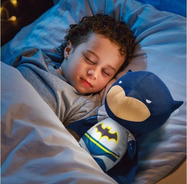 Produktbild Moose Batman - Kids Light Up Bedtime Pal – Soft Toy Night Light by GoGlow - (10044)