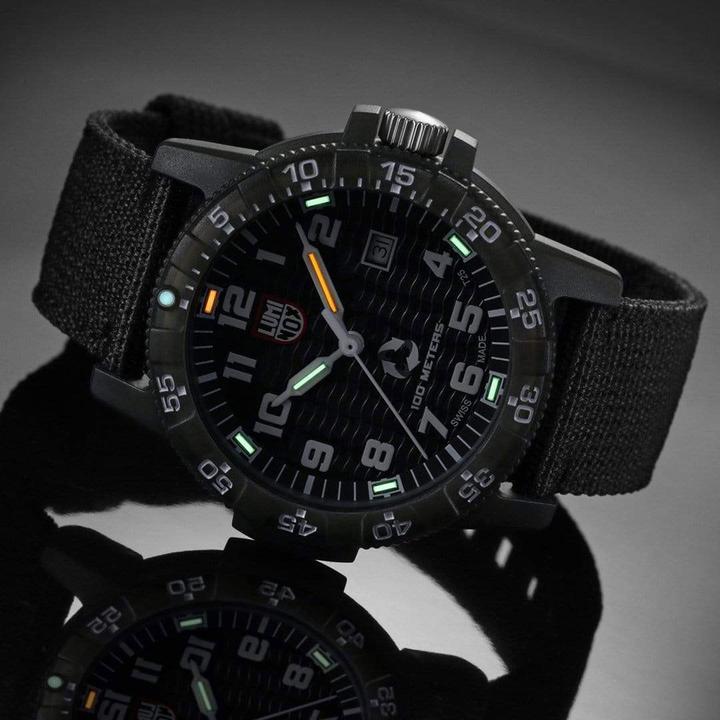 Produktbild Luminox Leatherback Sea Turtle Giant 0320 Series (Analoguhr, 44 mm)