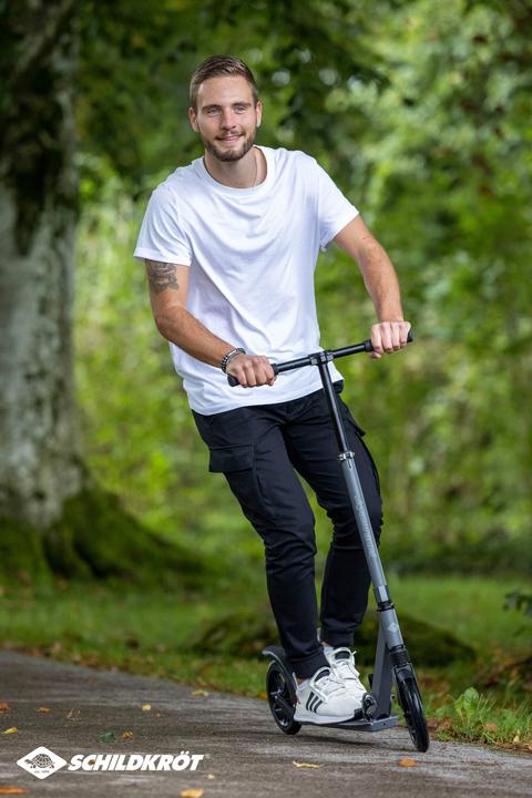 Actual product image Schildkröt Stuntscooter City Street Pro