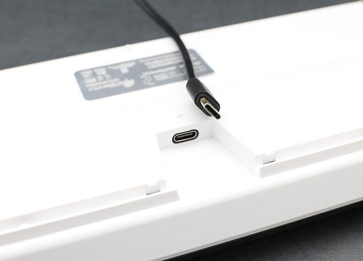 Actual product image Ducky One 2 (DE, Cable)