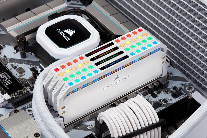 Produktbild Corsair Dominator Platinum RGB (2 x 32GB, 5600 MHz, DDR5-RAM, DIMM)