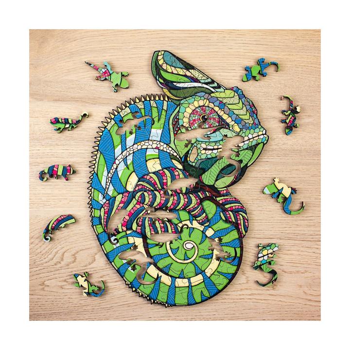 Actual product image Eco Wood Art Chameleon (In a wooden box) (505 pieces)