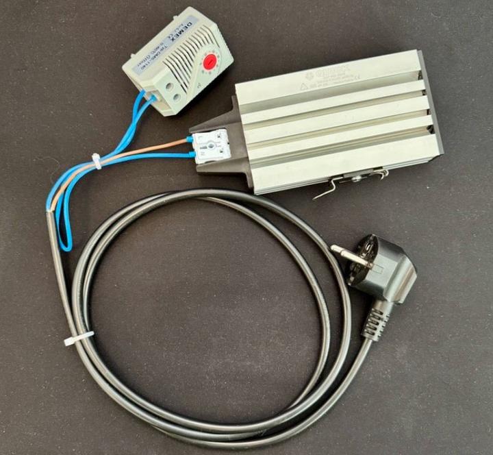 Actual product image Lanview 100W IP CABINET HEATER
