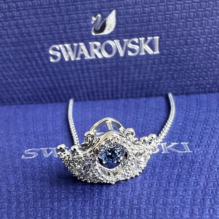 Actual product image Swarovski Bee a Queen necklace 5501080 (Rhodium plated)