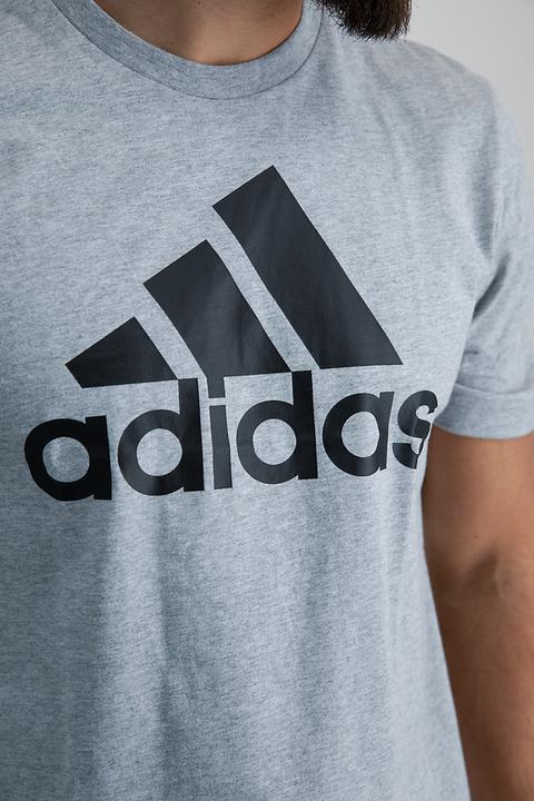 Immagine prodotto adidas Essentials t-shirt uomo (S)