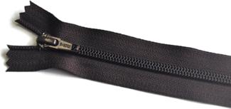 Produktbild YKK Reissverschluss Kunststoffspirale nicht teilbar 5mm 38cm 580 schwarz (Teilbar, 38 cm)
