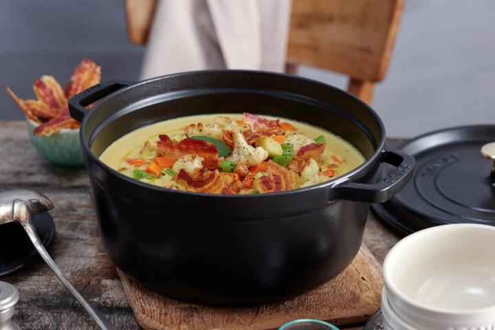 Actual product image Staub Cocotte (28 cm, Casserole + Stewpot, Cast iron)
