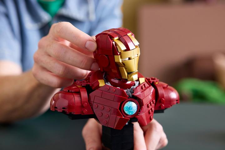Productafbeelding LEGO Iron Man MK4 (76327, LEGO Marvel)