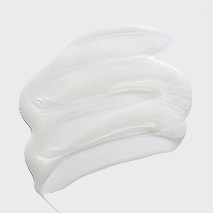 Actual product image Sisley Soin Lavant Revitalisant Nourrissant (200 ml, Liquid shampoo)