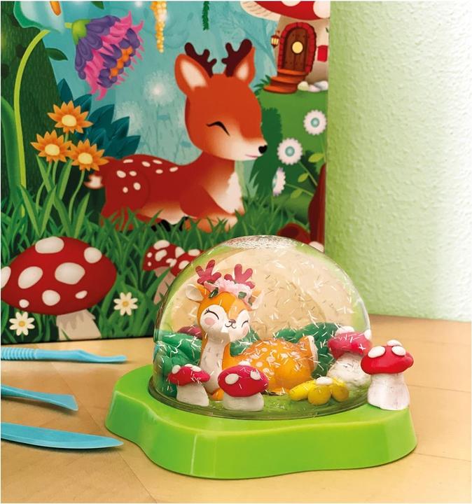 Actual product image Artista Glitter Snow Globe Deer