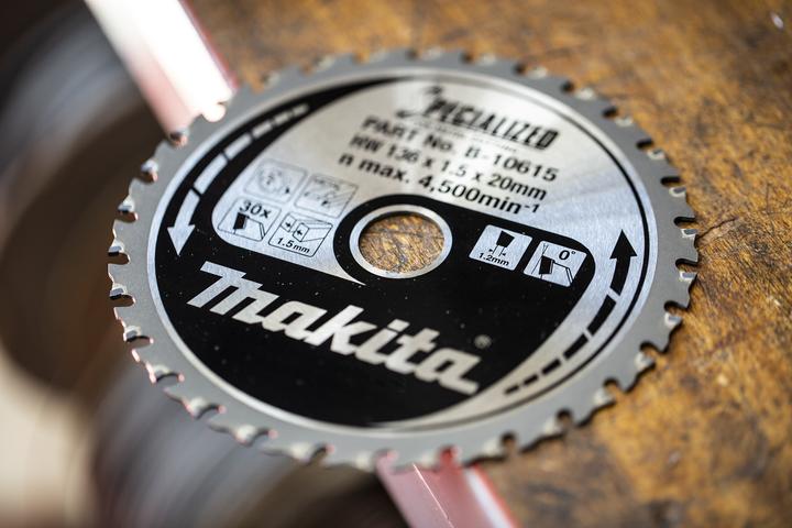 Image du produit Makita TCT Blade for DCS550Z 136 x 30mm