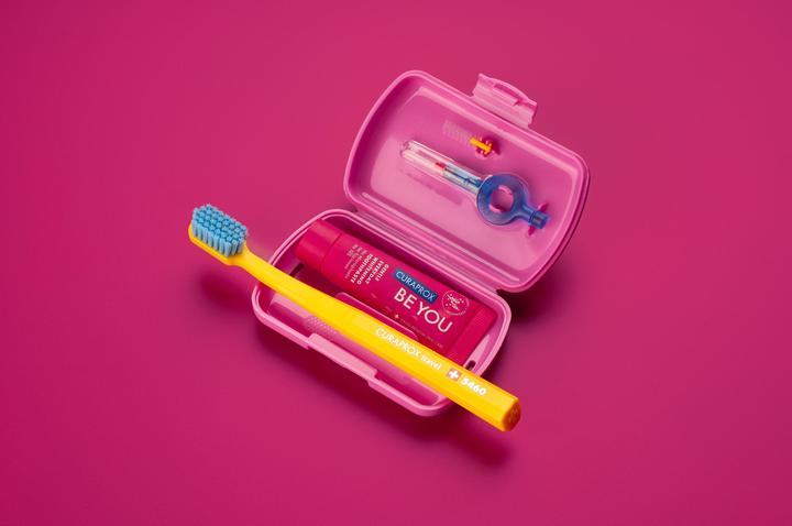 Rosa, Giallo, Blu, Rosso
