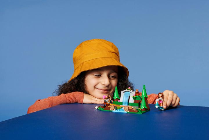 Produktbild LEGO Wasserfall im Wald (41677, LEGO Friends)