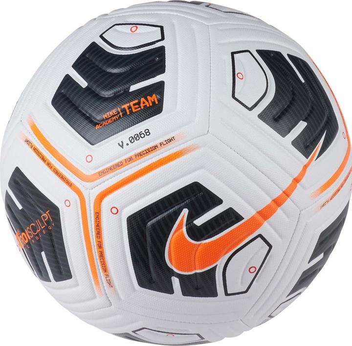 Nike Academy Team (5)