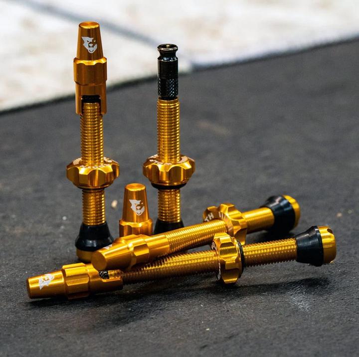 Produktbild Wolf Tooth Tubeless Valve Stem Ventile, Clik Valve, 60mm, 2 Stk., gold