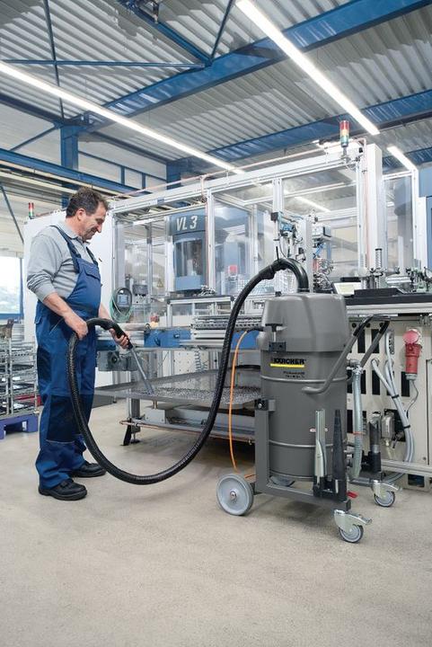 Produktbild Kärcher Industriesauger IVR-L 65/12-1 Tc (Nass-Trockensauger)