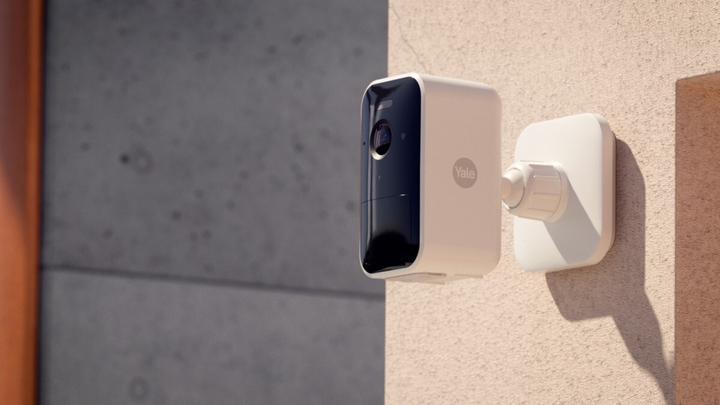 Actual product image Yale Smart indoor & outdoor camera with battery or cable (1920 x 1080 Pixels)