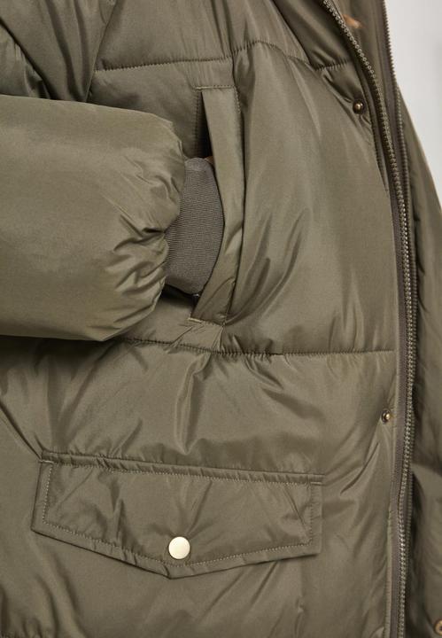 Produktbild Urban Classics Ladies Oversize Faux Fur Puffer Coat (S)