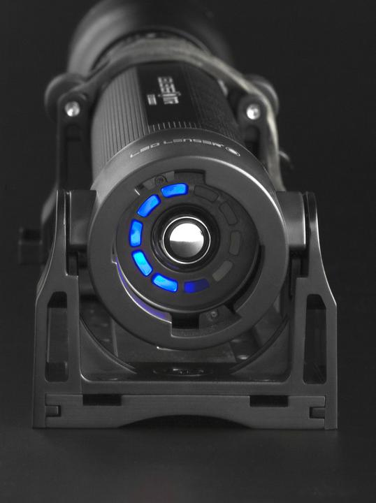 Actual product image Ledlenser M17r (30 cm, 850 lm)