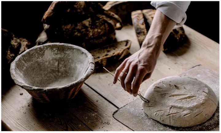 Produktbild Sauerteig. Gutes Brot backen (Deutsch, Casper André Lugg, Martin Ivar Hveem Fjeld, 2021)