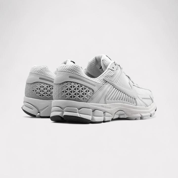 Actual product image Nike Zoom Vomero 5 (36.5)