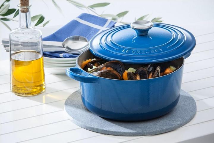 Actual product image Le Creuset Signature (20 cm, Casserole + Stewpot, Cast iron)