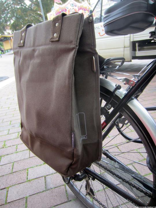 Produktbild Basil Urban Fold Cross Body Bag (25 l, Gepäckträgertasche)