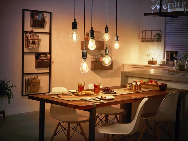 Actual product image Philips Hue White BT (E27, 7 W, 550 lm, 1 x, G)
