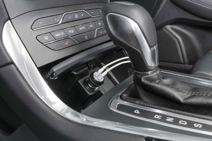 Produktbild Walser PKW/KFZ 2-USB-Port Adapter - Ladegerät - Duo USB 12/24V schwarz
