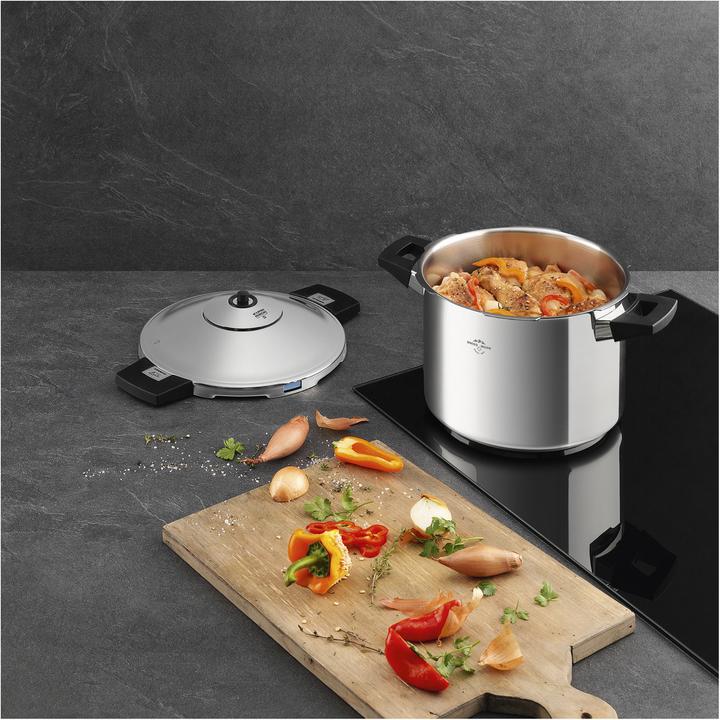 Actual product image Kuhn Rikon Duromatic (22 cm, Steam cooker, Stainless steel)