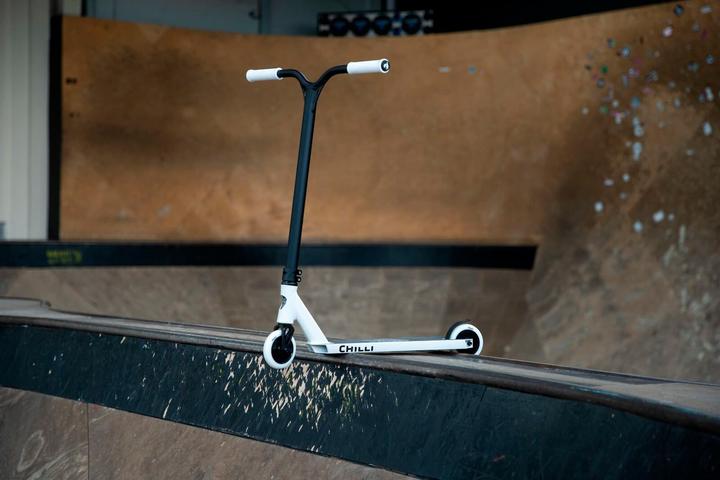 Actual product image Chilli Scooter Archie Cole