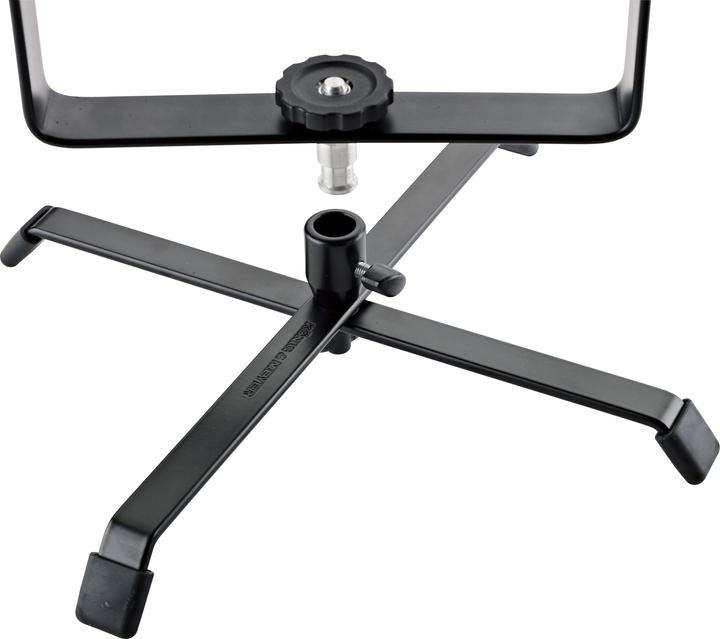 Immagine prodotto K&M 17720 Supporto da terra per faretto con attacco TV