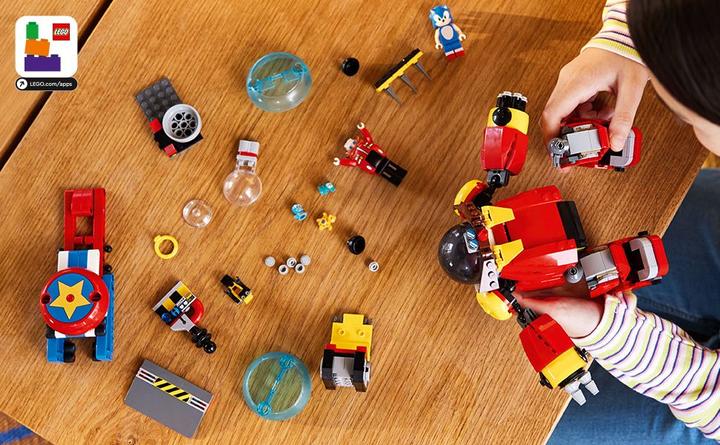 Produktbild LEGO Sonic vs. Dr. Eggmans Death Egg Robot (76993, LEGO Sonic)