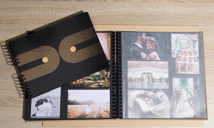 Actual product image Exacompta Fotoalbum mit Spiralbindung, 60 Seiten schwarz, 32x32 cm, Graphik (320 x 320 mm)